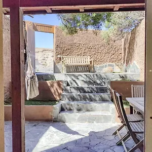 https://magical-house-in-front-of-a-sunrise-beach.adeje-hotels.com